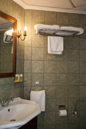 Hostal Nostos Guesthouse