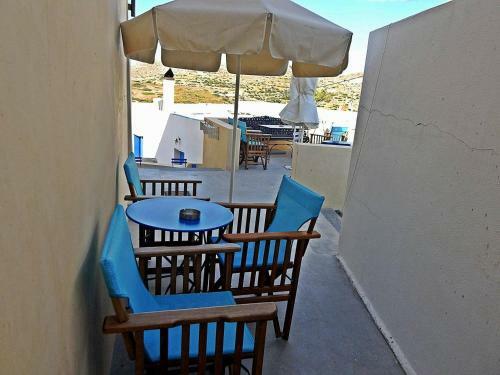 Hostal Chora View
