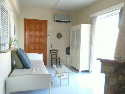 Artemis Apartments A3
