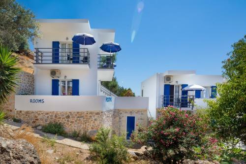 Hotel John Akroyiali