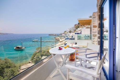 Molos Apartments
