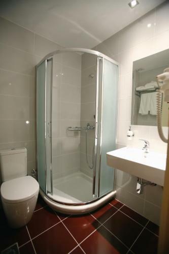 Alexakis Hotel & Spa