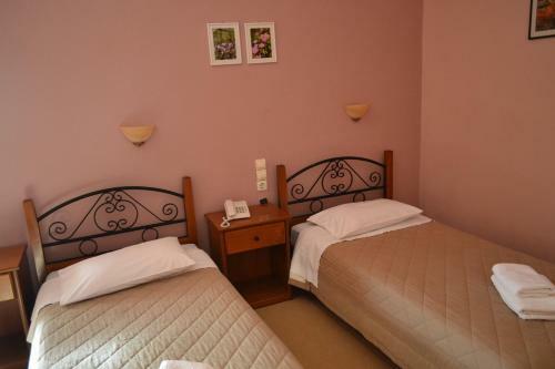 Hostal Anixis Hotel