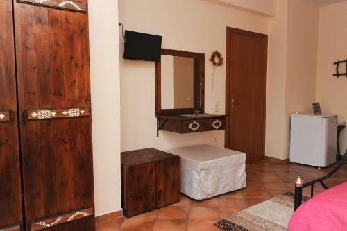 Hostal Guesthouse Kerkinitis