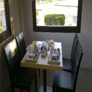 Avaton Hotel