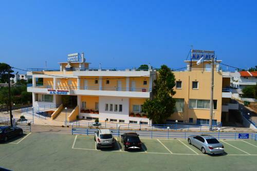Aparthotel Adonis Hotel