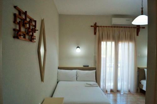 Hostal Argo Rooms And Studios