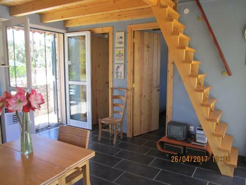 Spacious Holiday Home Near Beach In Messinia
