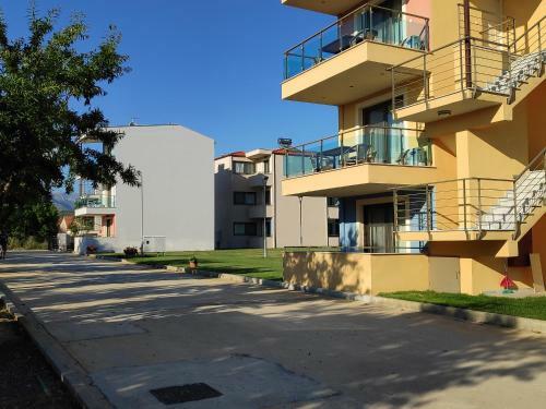 Amphipolis Deluxe Apartments