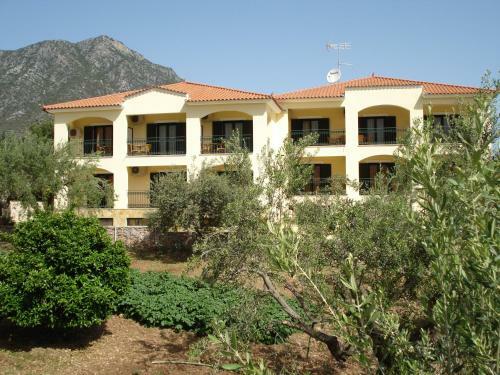 Aparthotel Hotel Patelis