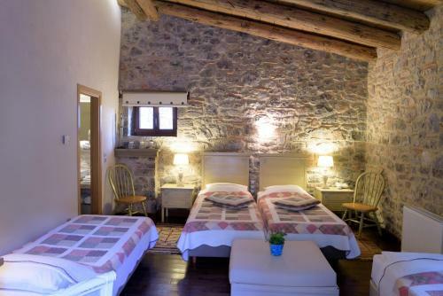 Hostal Argyriou Wine Tasting Guest House