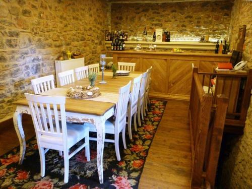 Hostal Argyriou Wine Tasting Guest House