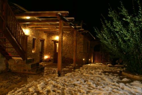 Hostal Argyriou Wine Tasting Guest House