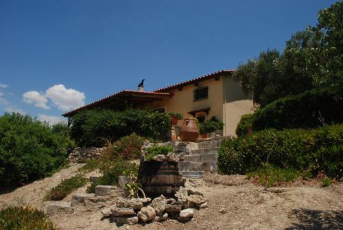 Villa Lofos Wood & Stone