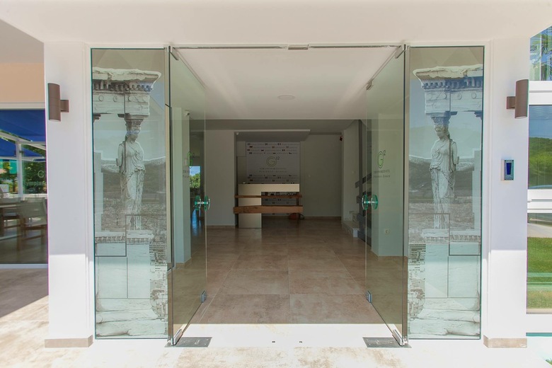 Hotel 12 Olympian Gods