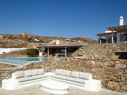 Elia Villa Sleeps 10 Pool Air Con Wifi