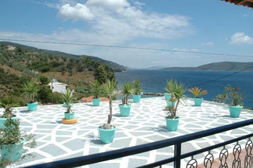 Agnanti Hotel