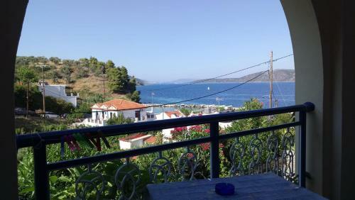 Agnanti Hotel