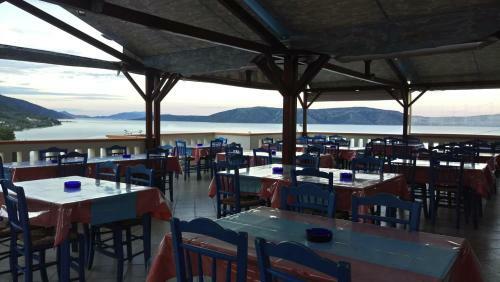 Agnanti Hotel