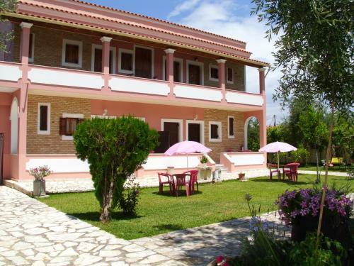 Olga's Garden Apartments