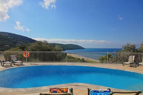 Beach Villa Oneiro
