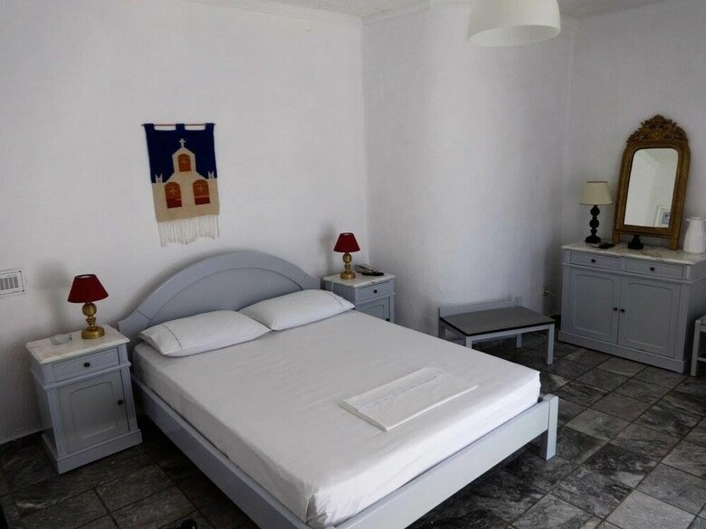 Porto Sikinos Hotel
