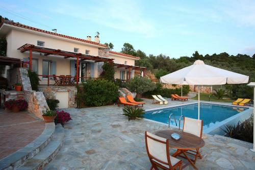 Villa Elies Houses