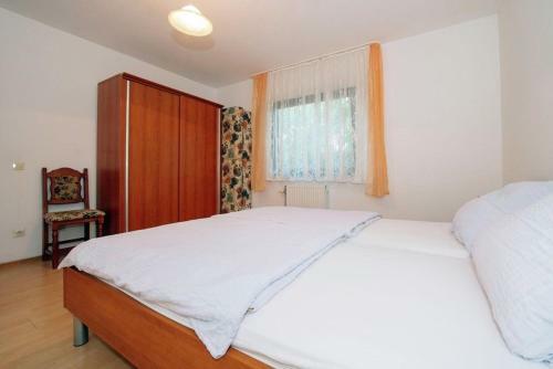 Two-bedroom Apartment In Zadar II