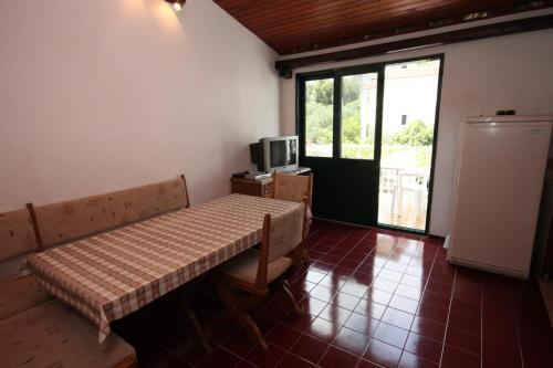 Apartments By The Sea Igrane, Makarska - 6653