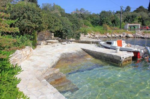 Apartments By The Sea Necujam, Solta - 13884
