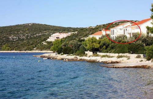 Apartments By The Sea Maslinica, Solta - 5212