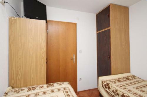 Apartments By The Sea Maslinica, Solta - 775