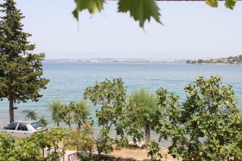Apartments By The Sea Kali, Ugljan - 8270