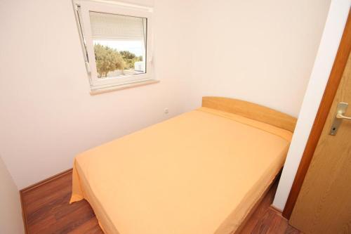 Apartments By The Sea Mandre, Pag - 6507