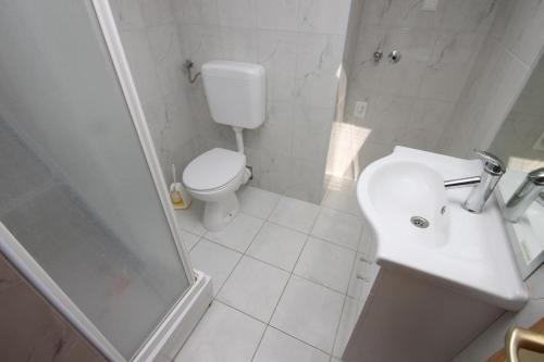Apartments By The Sea Mandre, Pag - 6507