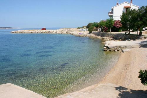 Apartment Mandre 4101a