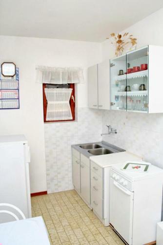 Apartments By The Sea Mandre, Pag - 4123