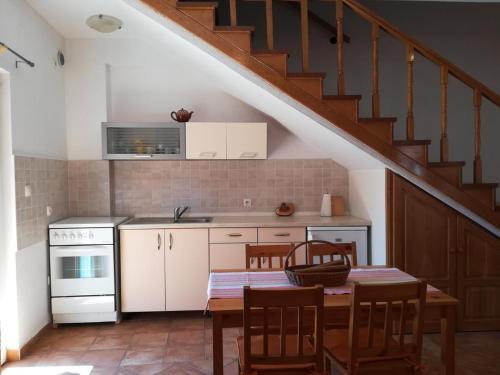 Apartment Kukljica 8209a