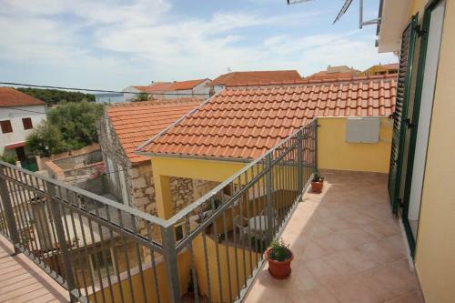 Apartment Kukljica 8209a