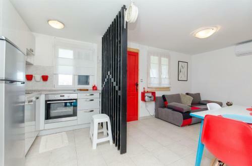 House Ara