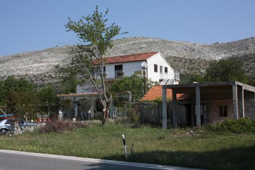 Apartments With A Parking Space Grebastica, Sibenik - 6103