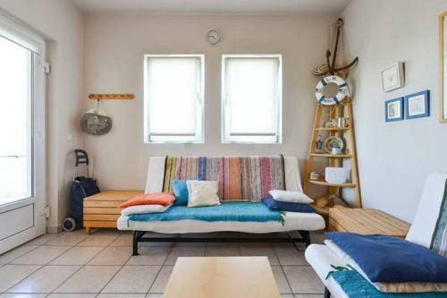 Cosy House By The Sea