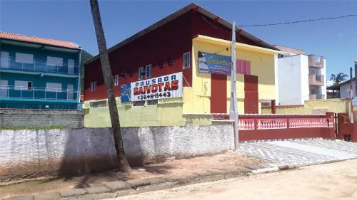 Posada Pousada Gaivotas De Maranduba