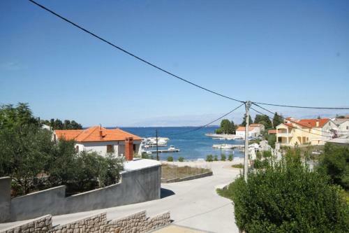 Apartments By The Sea Lukoran (Ugljan) - 8383