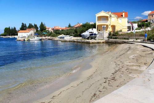 Apartments By The Sea Lukoran (Ugljan) - 8383