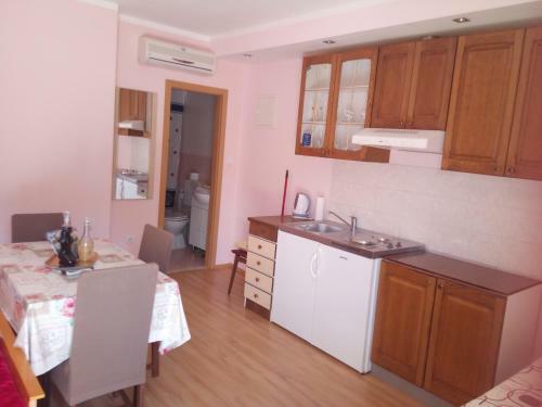 Kaja House Apartments