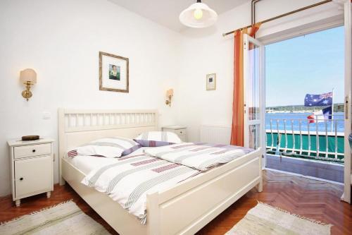 Hostal Double Room Loviste 10181a
