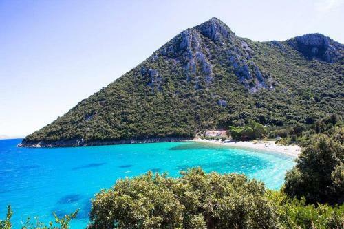 Villa Loviste Paradise
