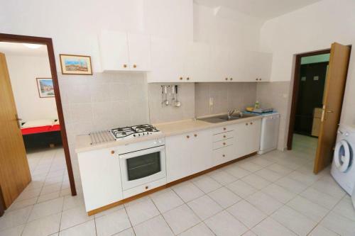 Apartments By The Sea Jakisnica, Pag - 6584