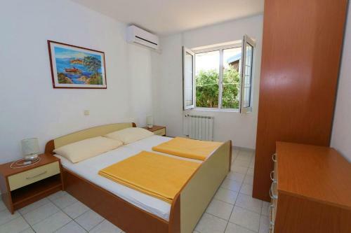 Apartments By The Sea Jakisnica, Pag - 6584